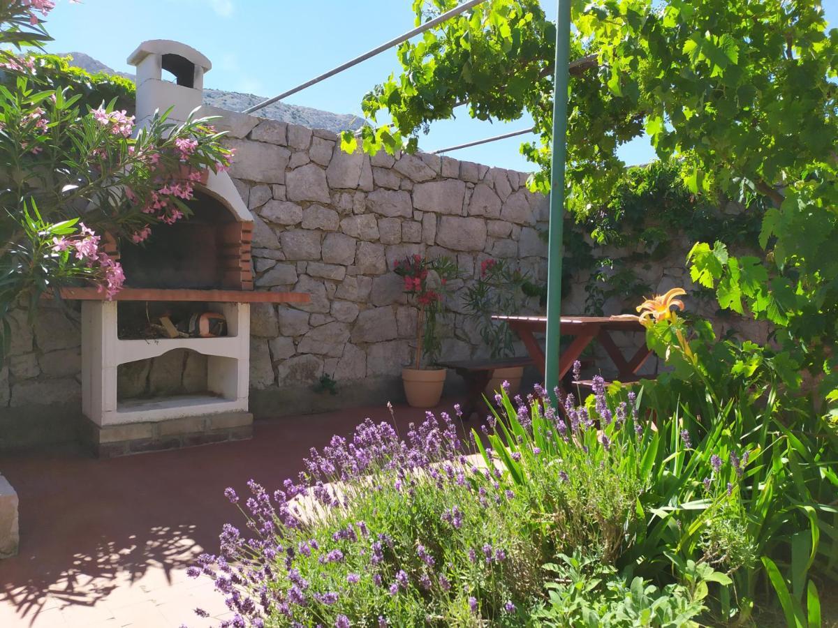 Holiday House Maja Baška Eksteriør bilde